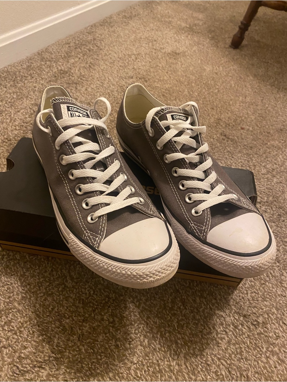 Converse Low Top Sneakers in Gray and White